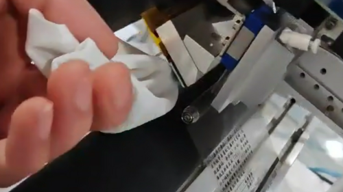 كيفية تنظيف وصيانة رأس الطباعة على طابعة TTO ؟